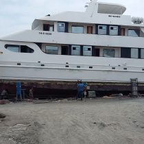 Embarcación recién varada