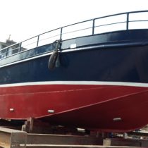 Embarcación lista para botadura